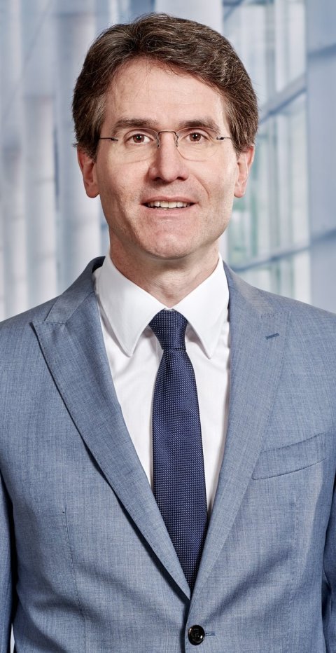Portraitfoto von Prof. Dr. Thomas Hoffmann