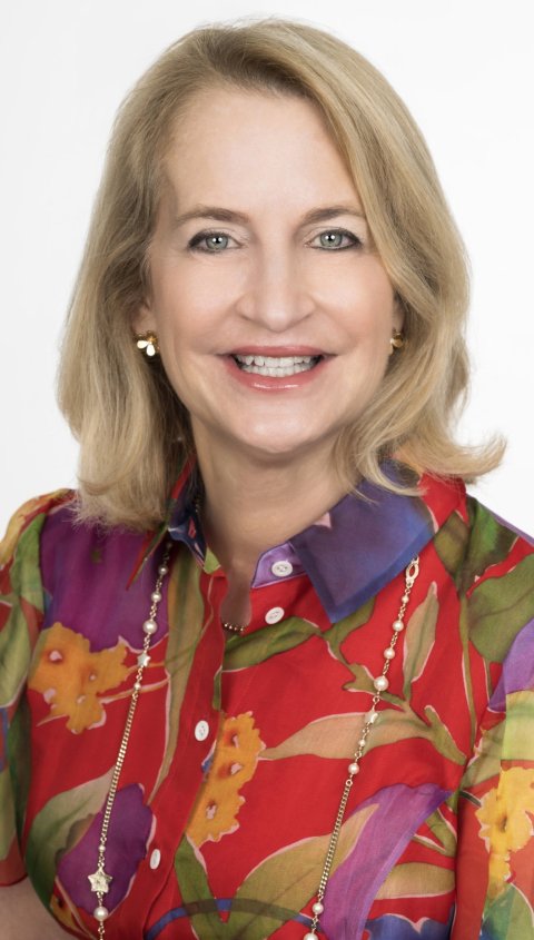 Portrait photo of Stacey Rosen