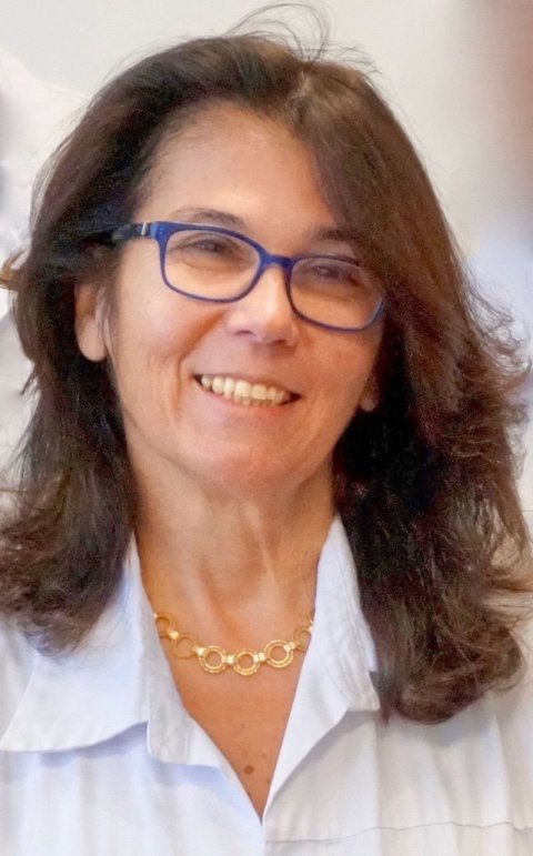 Portrait photo of Prof. Minerva Becker