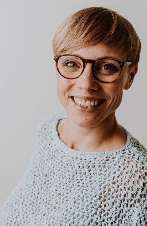 Portrait photo of Emma Brulin