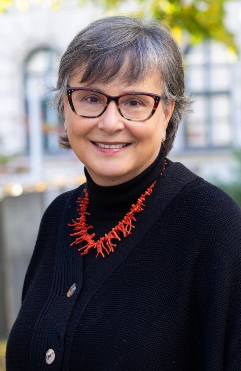 Portrait photo of Professor Renate Kain