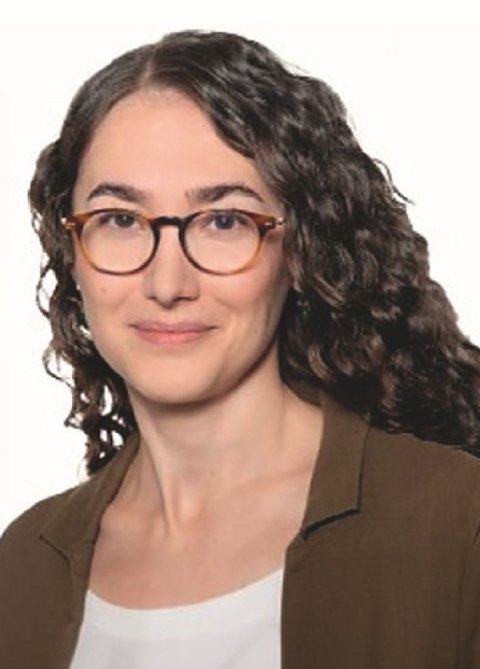 Portrait photo of Tugba Akinci D'Antonoli