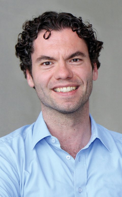 Portraitfoto von Prof. Dr. Christian Hackenberger