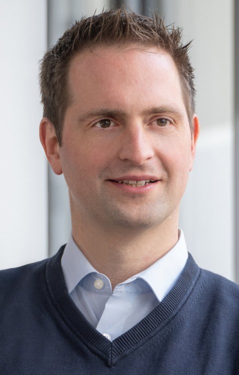 Portrait photo of Stephan Haslbeck