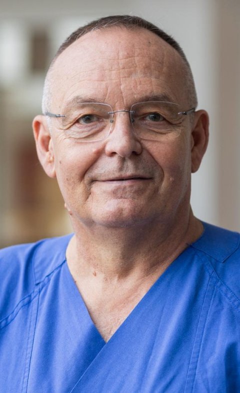 Portraitfoto von Prof. Jörg Ender