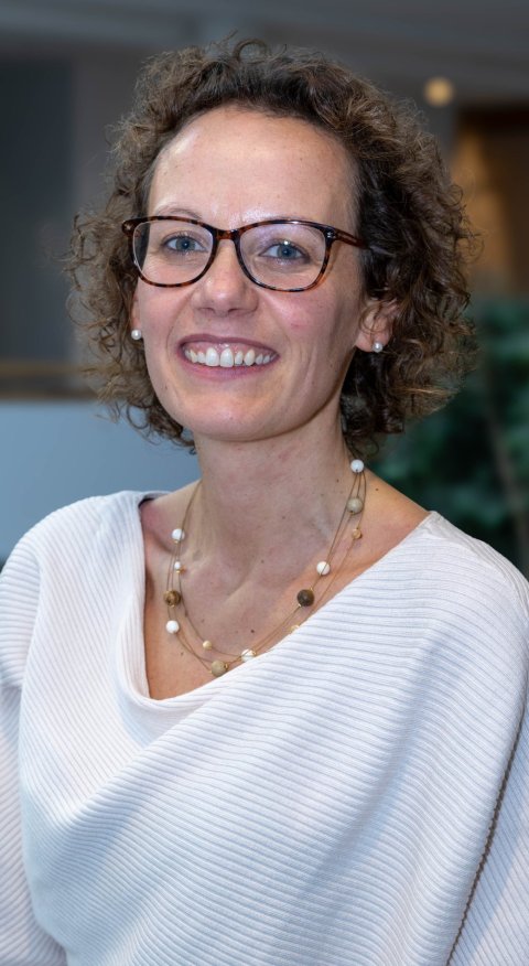 Portrait photo of Professor Cristina Tealdi