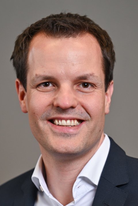 Portrait photo of Professor David Krug