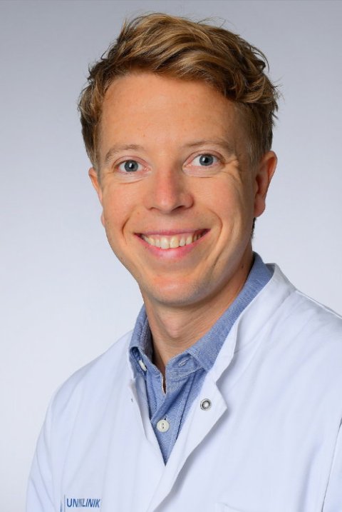 Portraitfoto von Alexander Simonis