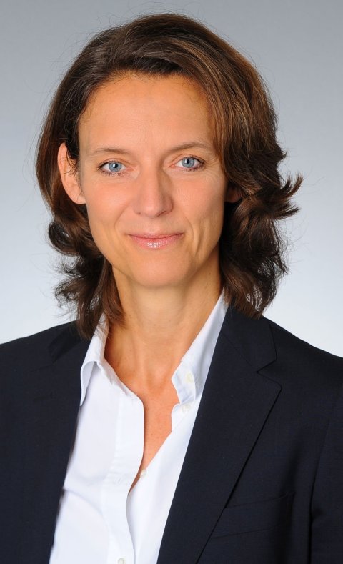 Portraitfoto von Prof. Dr. Christiane J. Bruns