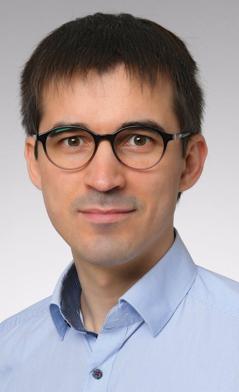 Portrait photo of Dr Yuri Tolkach