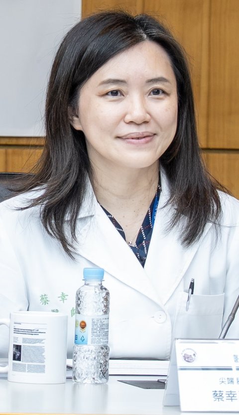 Portrait photo of Dr. Hsing-Chen Tsai