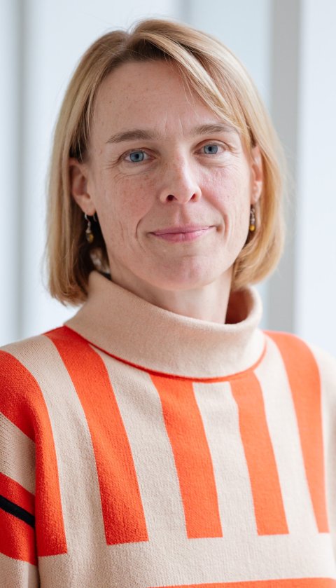 Portraitfoto von Prof. Dr. Verena Wolf