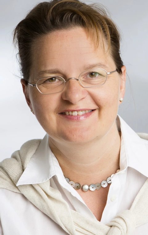 Portraitfoto von Professor Andra Schromm
