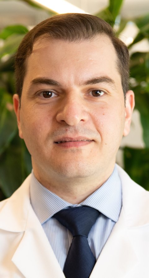 Portrait photo of Dr Mustafa Yousif