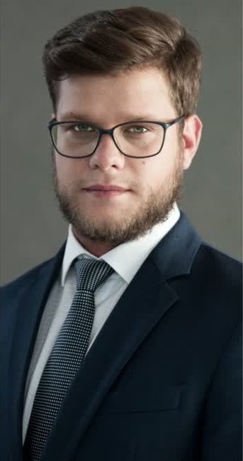 Portrait photo of Mateusz Kirzyński