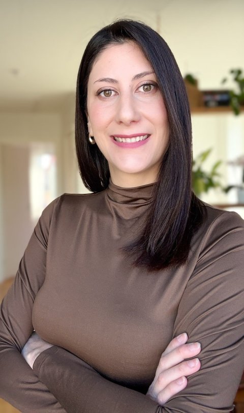 Portrait photo of Andrea Lessa Benedet