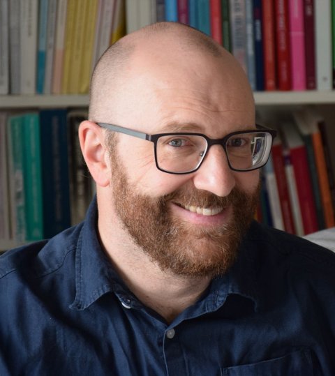 Portrait photo of Kristian Axelsson