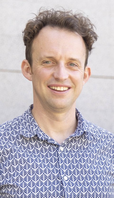 Portrait photo of Geoff Macintyre