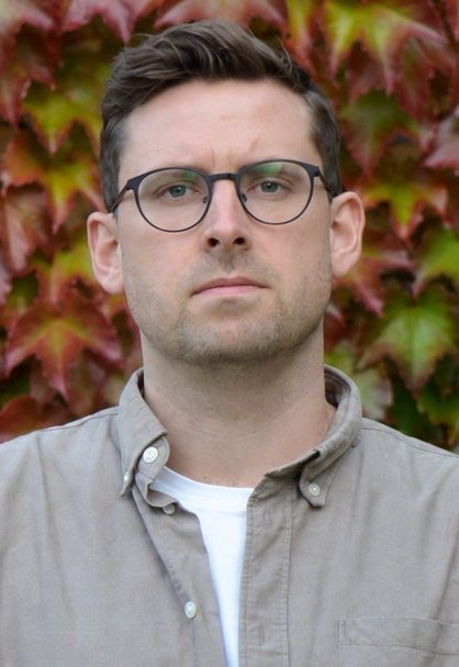 Portrait photo of Jonas Holst Wolff