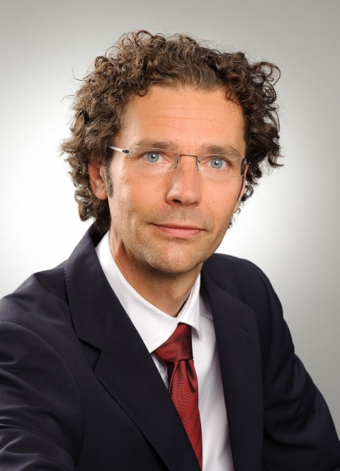 Portraitfoto von Hannes Deutschmann